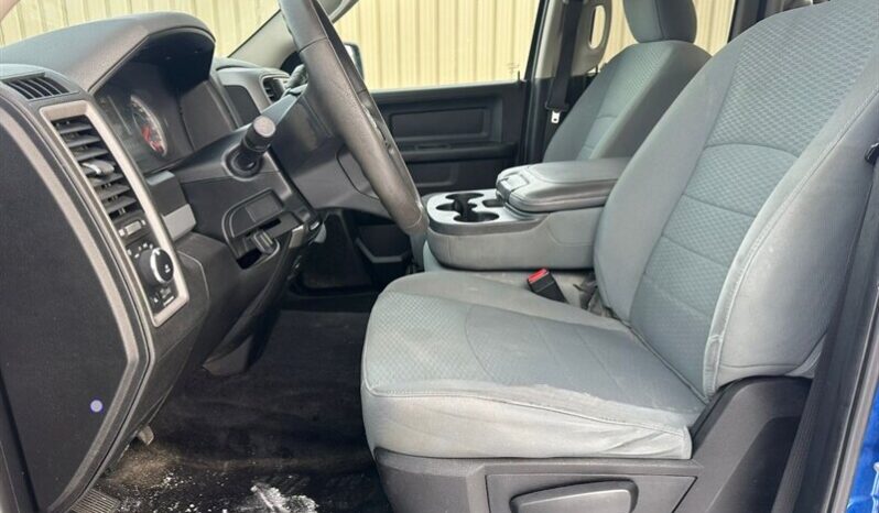 
								2019 RAM 1500 Classic Express full									