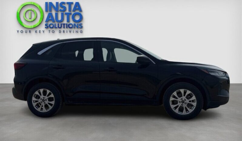 
								2023 Ford Escape Active full									