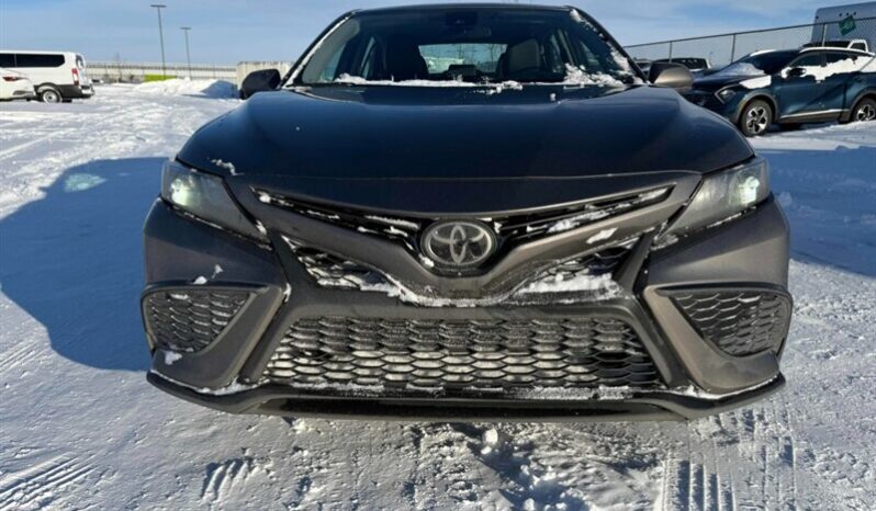 
								2024 Toyota Camry SE full									