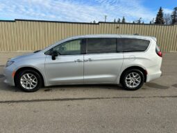 
										2024 Chrysler Grand Caravan SXT full									
