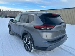
										2024 Nissan Rogue SL full									