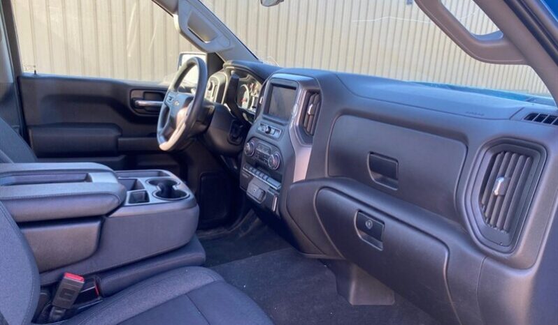 
								2022 Chevrolet Silverado 1500 Custom full									