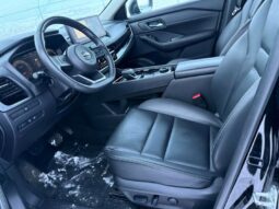 
										2024 Nissan Rogue SL full									