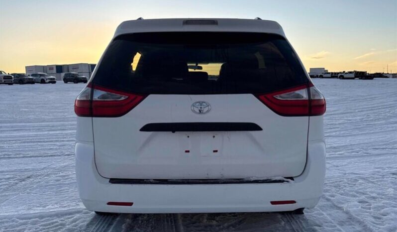 
								2017 Toyota Sienna L 7-Passenger full									