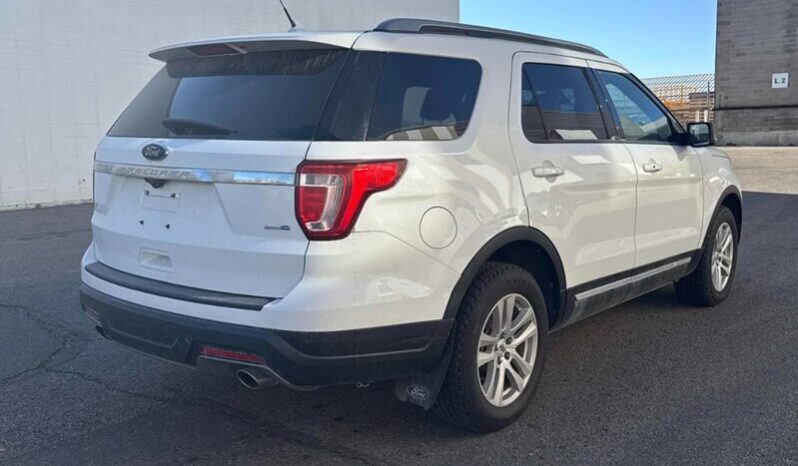 
								2019 Ford Explorer XLT full									