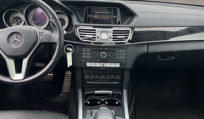 
								2016 Mercedes-Benz E-Class E 400 4MATIC full									