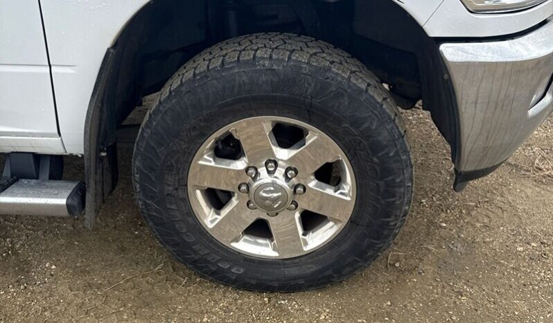 
								2015 RAM 2500 SLT full									