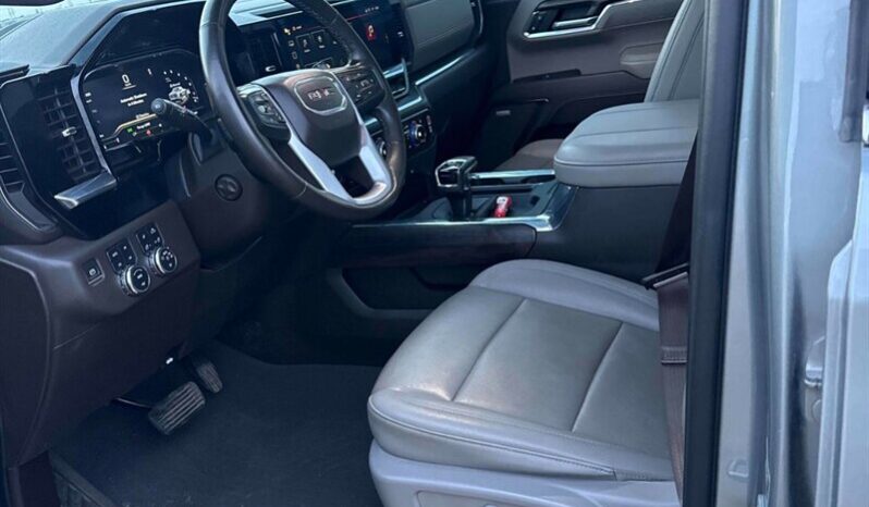 
								2023 GMC Sierra 1500 SLT Premium Plus 6.2L full									