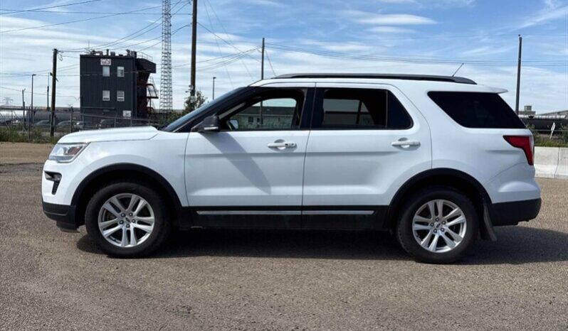 
								2019 Ford Explorer XLT full									