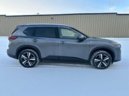 
										2024 Nissan Rogue SL full									