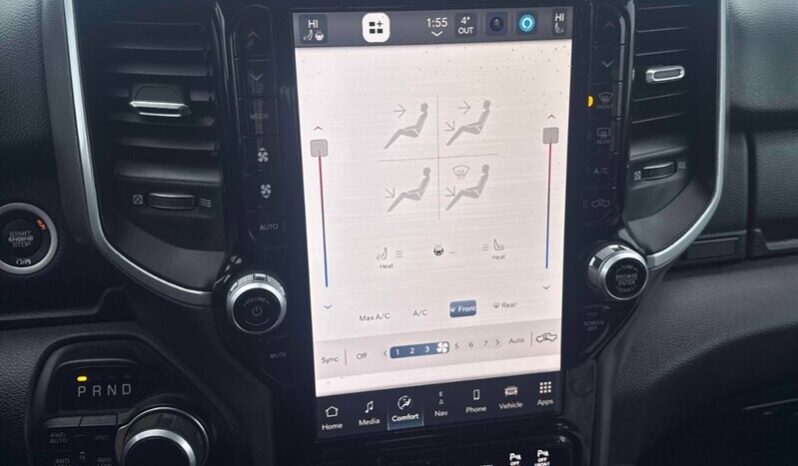 
								2023 RAM 1500 Big Horn full									