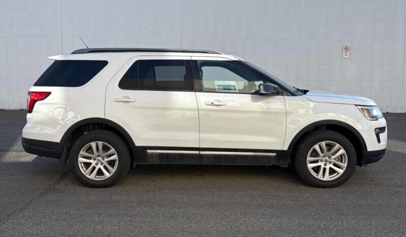 
								2019 Ford Explorer XLT full									