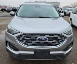 
										2022 Ford Edge SEL full									
