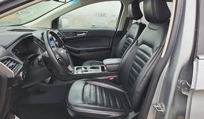 
								2022 Ford Edge SEL full									