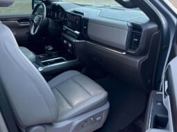 
										2023 GMC Sierra 1500 SLT Premium Plus 6.2L full									