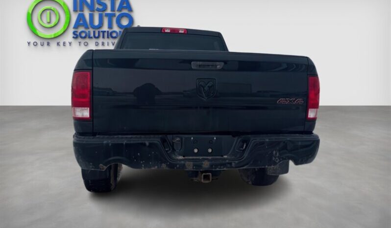 
								2017 RAM 1500 Express full									