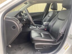 
										2023 Chrysler 300 Series Touring L full									