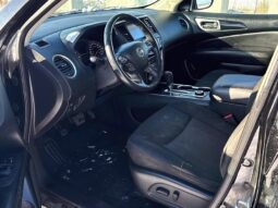 
										2020 Nissan Pathfinder SV Tech full									