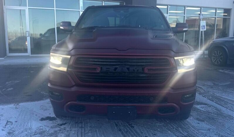 
								2022 RAM 1500 Sport full									