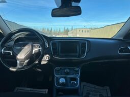 
										2016 Chrysler 200 Limited full									