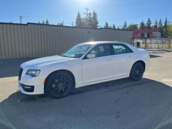 2023 Chrysler 300 Series S V6