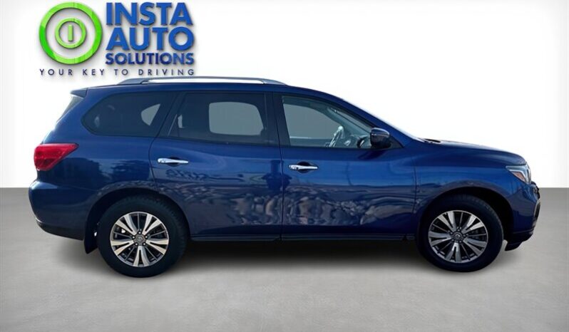 
								2019 Nissan Pathfinder SV full									