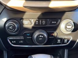 
										2015 Jeep Cherokee North full									