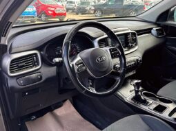 
										2019 Kia Sorento LX full									