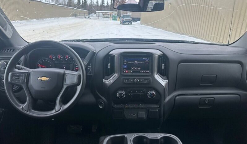 
								2023 Chevrolet Silverado 1500 Custom full									