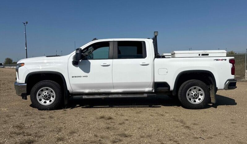 
								2023 Chevrolet Silverado 2500 LT full									