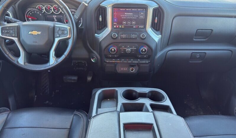 
								2022 Chevrolet Silverado 1500 Limited LT full									