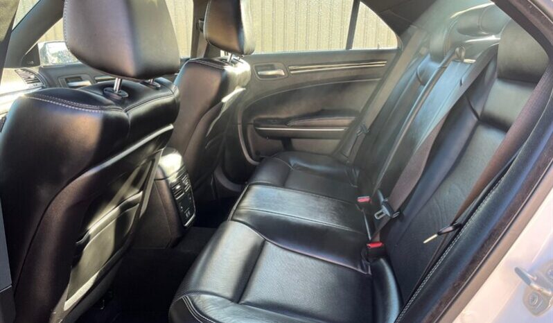 
								2023 Chrysler 300 Series S V6 full									