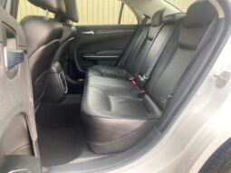 
										2023 Chrysler 300 Series Touring L full									