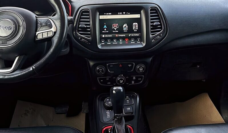 
								2018 Jeep Compass Trailhawk full									