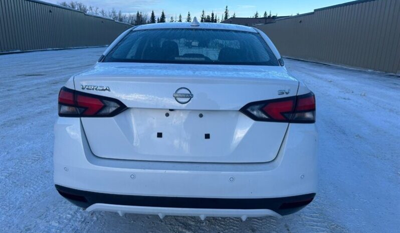 
								2024 Nissan Versa SV full									