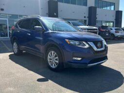 
										2020 Nissan Rogue SV full									