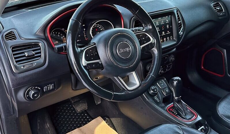 
								2018 Jeep Compass Trailhawk full									