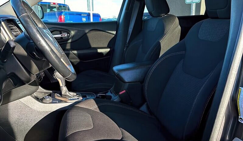 
								2015 Jeep Cherokee North full									