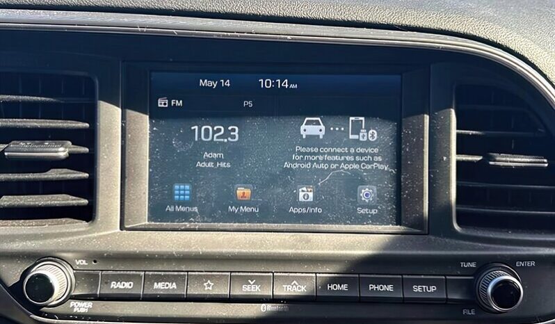 
								2019 Hyundai ELANTRA Preferred full									