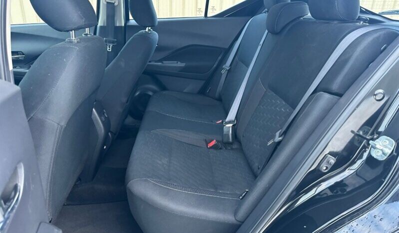 
								2024 Nissan Kicks SV full									