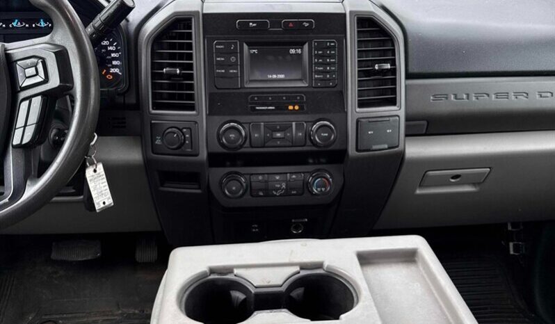 
								2019 Ford F-250 Super Duty XL full									