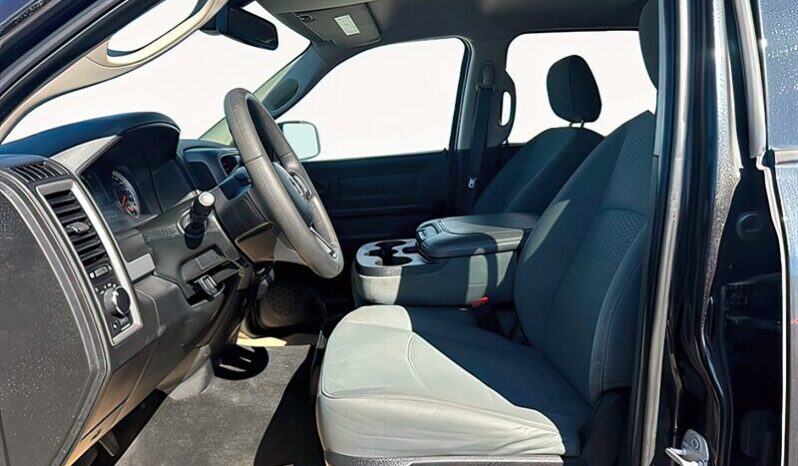 
								2018 RAM 1500 ST full									