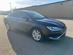 
										2016 Chrysler 200 Limited full									