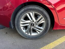 
										2019 Hyundai ELANTRA Preferred full									