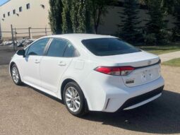 
										2022 Toyota Corolla LE full									