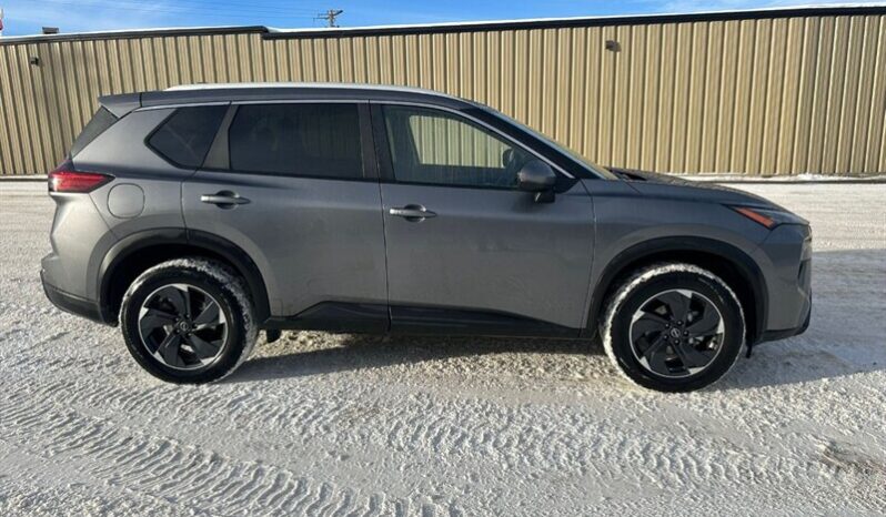 
								2024 Nissan Rogue SV Moonroof full									