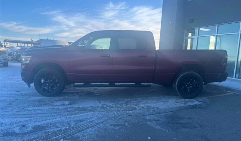 
								2022 RAM 1500 Sport full									