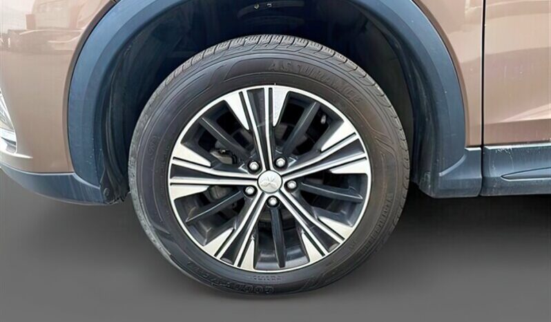 
								2019 Mitsubishi Eclipse Cross ES S-AWC full									