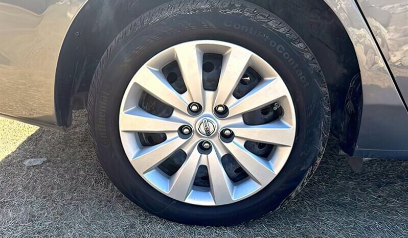 
								2019 Nissan Sentra S full									