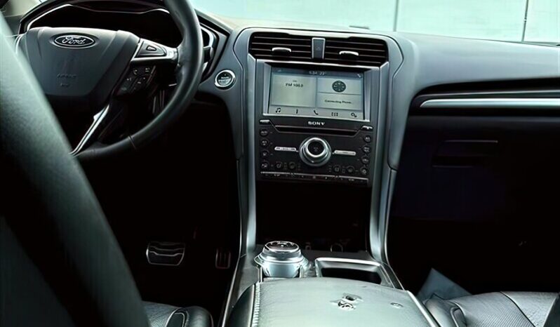 
								2018 Ford Fusion Titanium full									